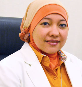 Dr. Erawita Moegni, SpKK